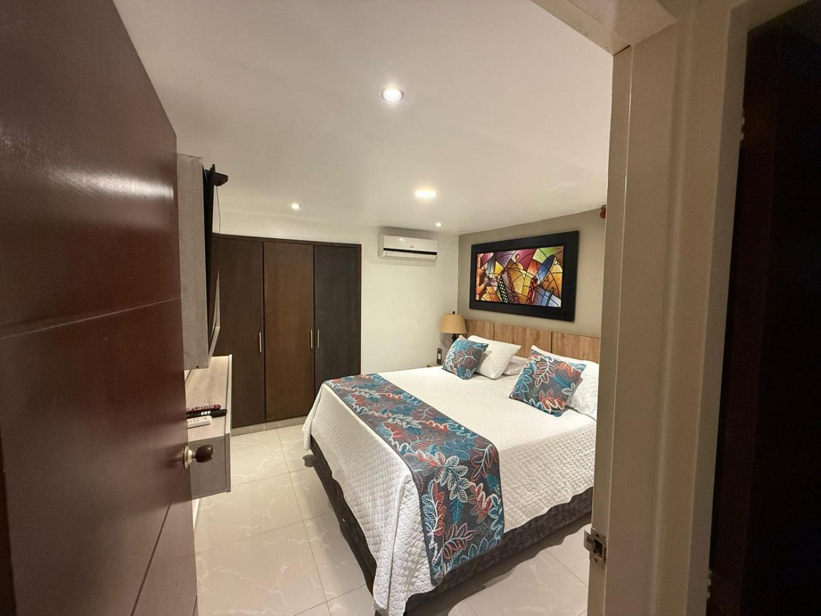 ואיידופאר Hotel Ucla Center מראה חיצוני תמונה
