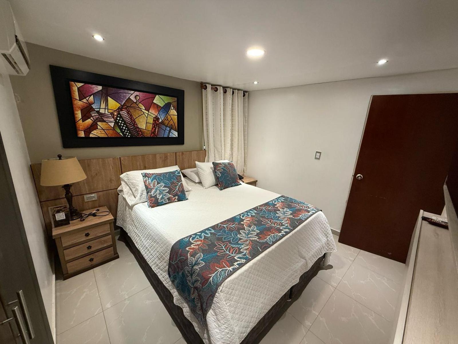 ואיידופאר Hotel Ucla Center מראה חיצוני תמונה