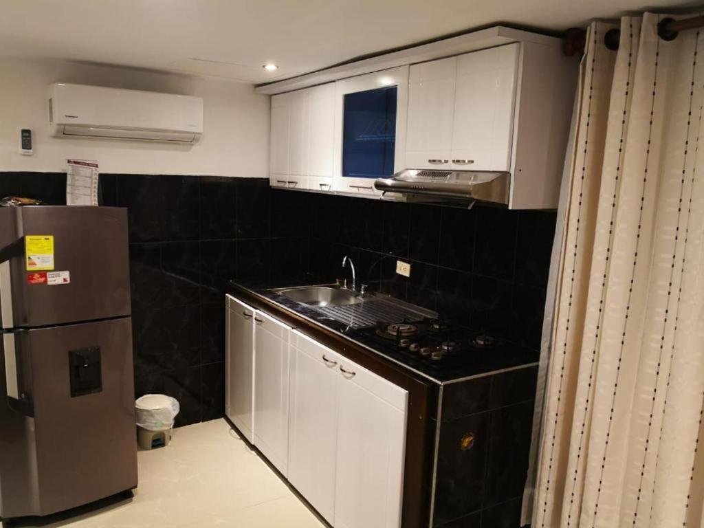 ואיידופאר Hotel Ucla Center מראה חיצוני תמונה